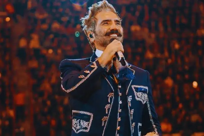 Operan a Alejandro Fernández ¡Este es su estado de salud! 